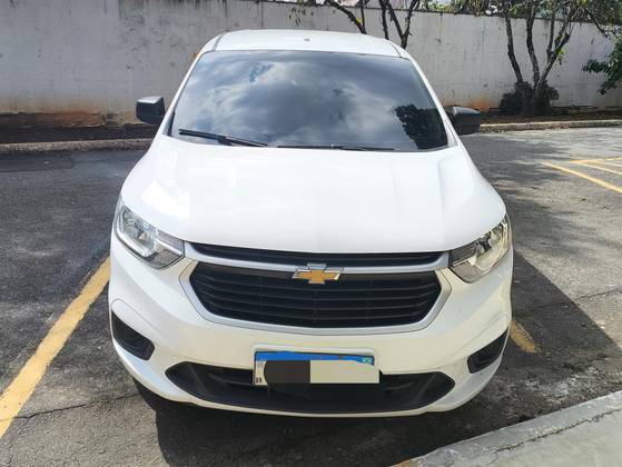 CHEVROLET SPIN 1.8 LS 8V FLEX 4P AUTOMÁTICO CHEVROLET SPIN 1.8 LS 8V FLEX 4P AUTOMÁTICO